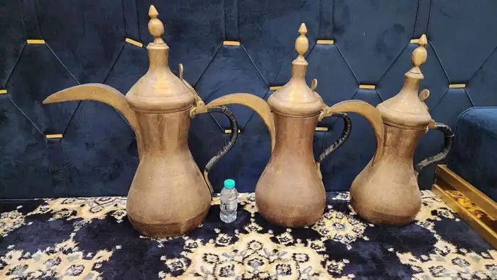 دلال كبار 0