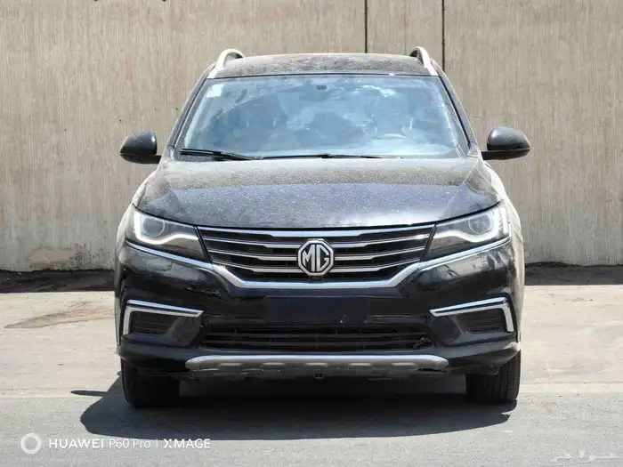 ام جي RX.5 لون اسود موديل 2021 1