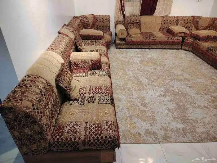 مجلس نظيف مع ستاره بدون الفرشه البيع سمح لمن يحتاجه 3