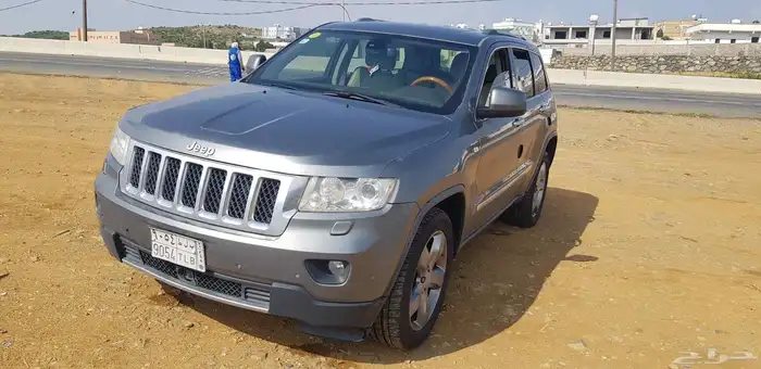 مطلوب قراند شيروكي 2013 او 2014 0