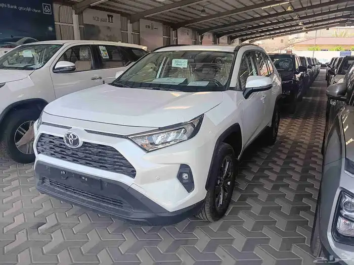 تويوتا رافور XLE موديل 2025 8