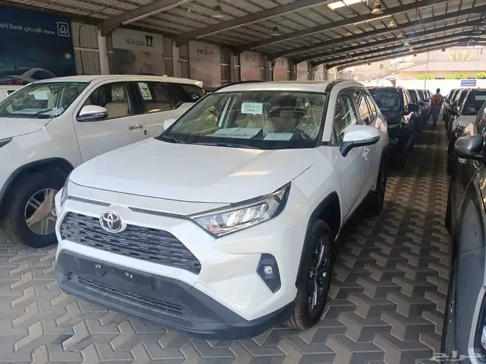 تويوتا رافور XLE موديل 2025 2
