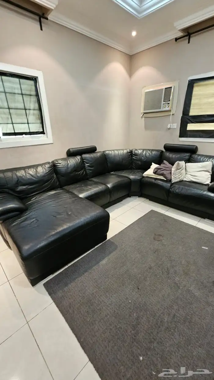 اغراض غرفة نوم بحالة جيدة (للبيع) 4