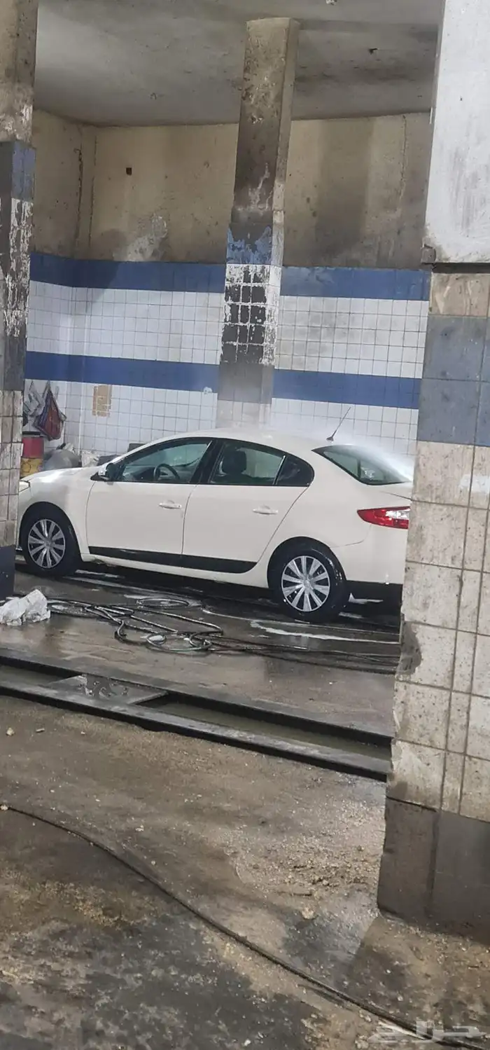 Renault fluence car 2016 4