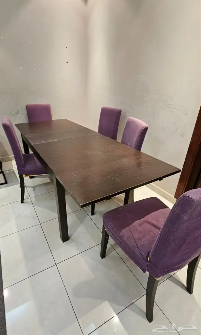 اغراض غرفة نوم بحالة جيدة (للبيع) 3