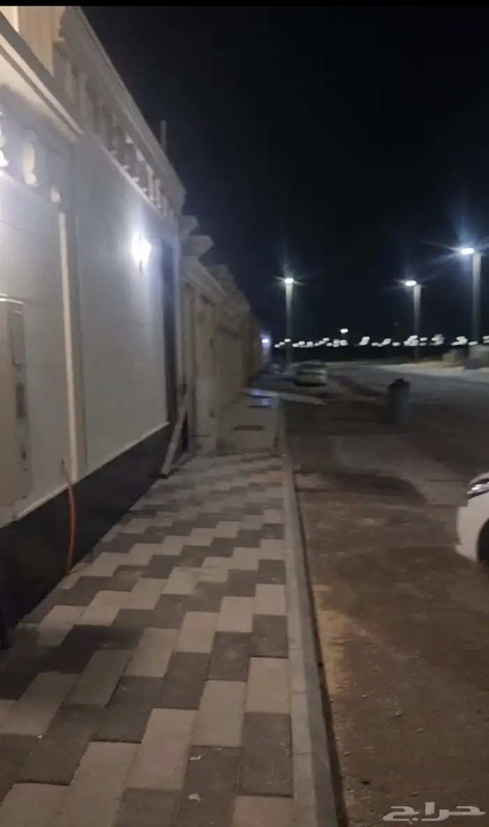 للبيع دور حي الامانة 600متر مؤسس دور وثلاث شقق مليونو650الف 1