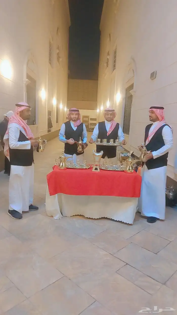 قهوجي وصبابين ومضيف 5