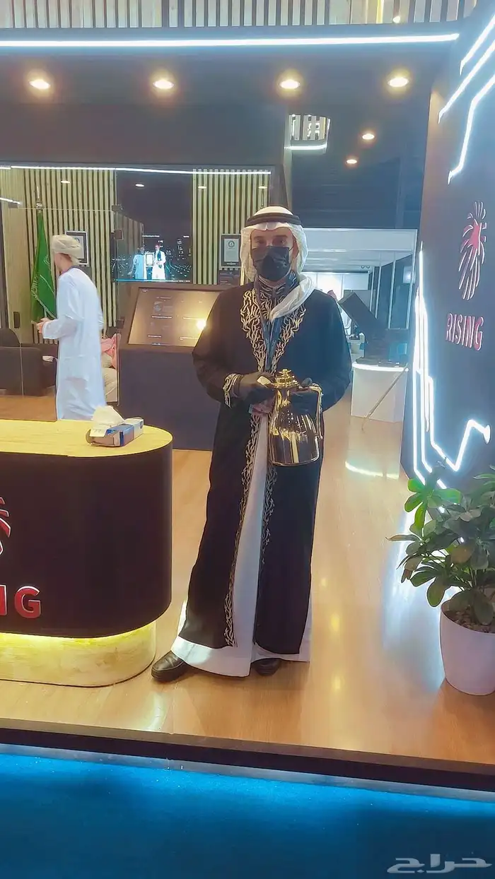 قهوجي وصبابين ومضيف 8