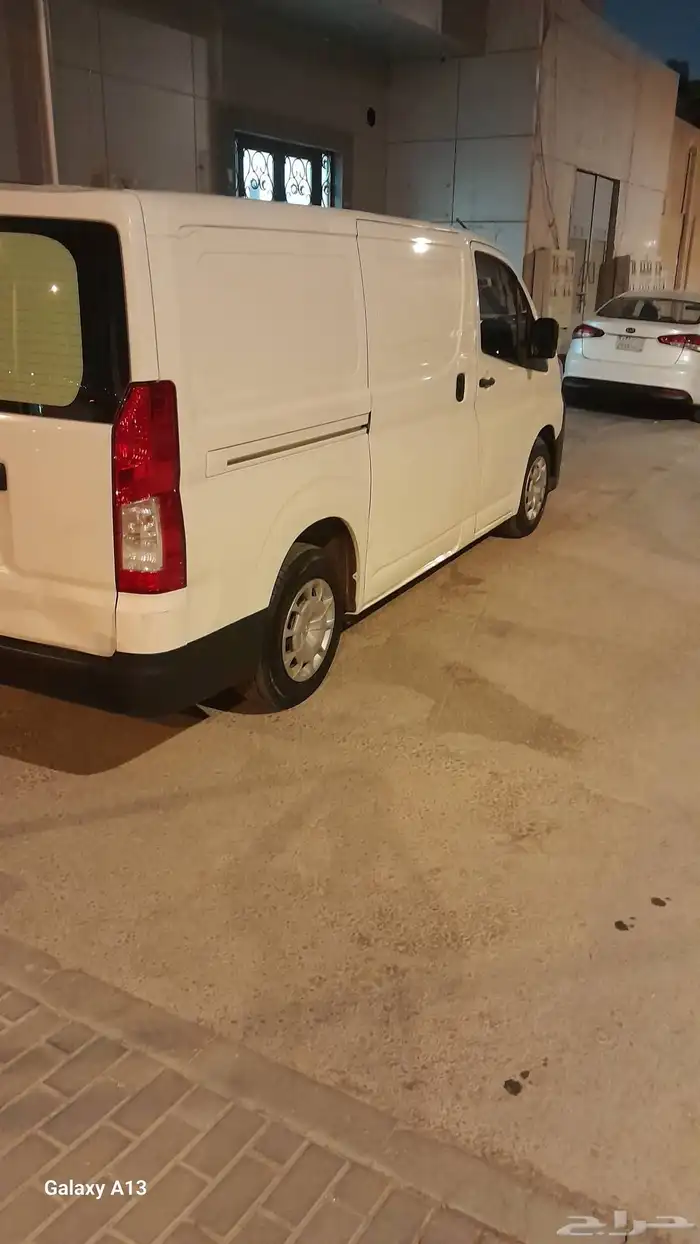 باص تويوتا للايجار 9