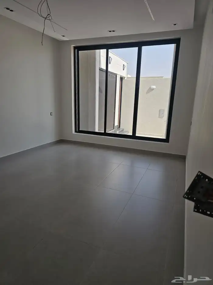للبيع دور حي الامانة 600متر مؤسس دور وثلاث شقق مليونو650الف 17