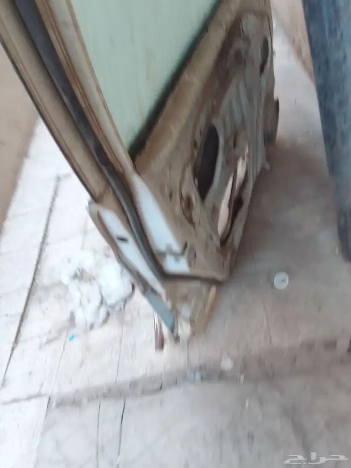 باب تويوتا انوفا اليسار حق الوكالة 1