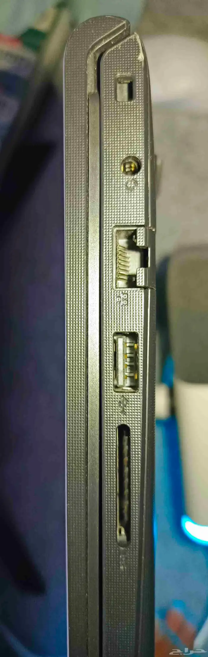 للبيع لابتوب DELL Vostro 3520 - شبه جديد 4