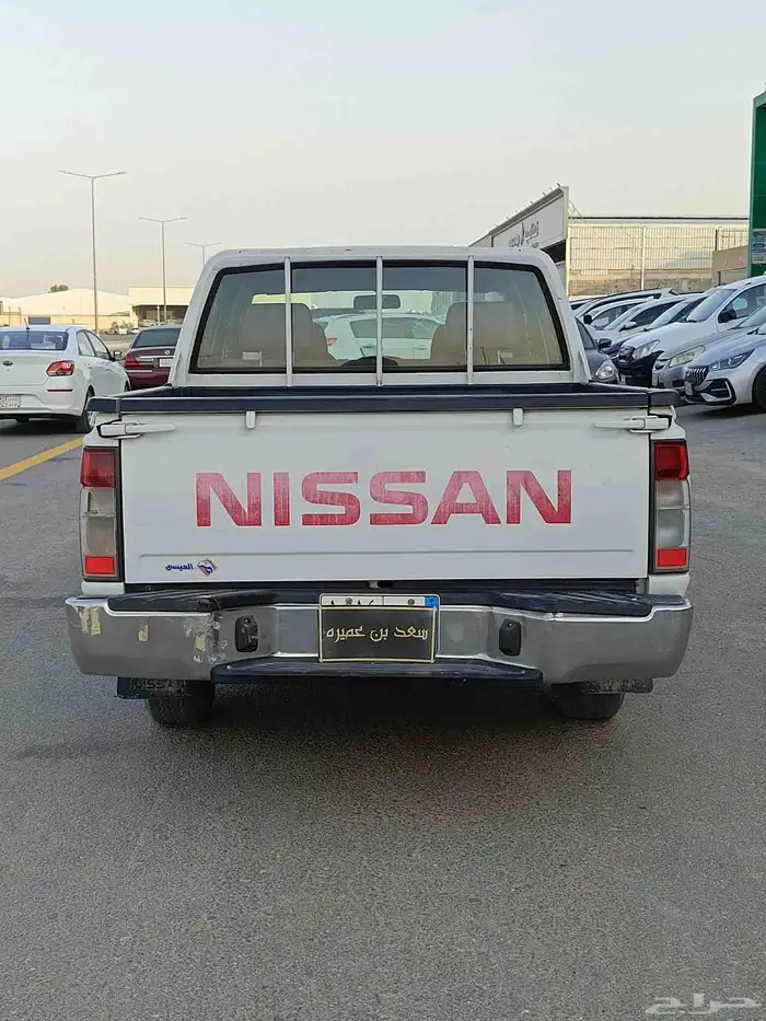 نيسان ددسن بكب غمارتين موديل 2015 3