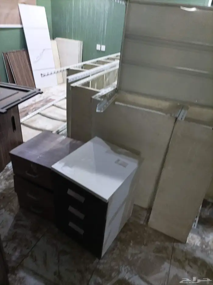 3مكيفات اسبيلت و24رف بضاعه 5