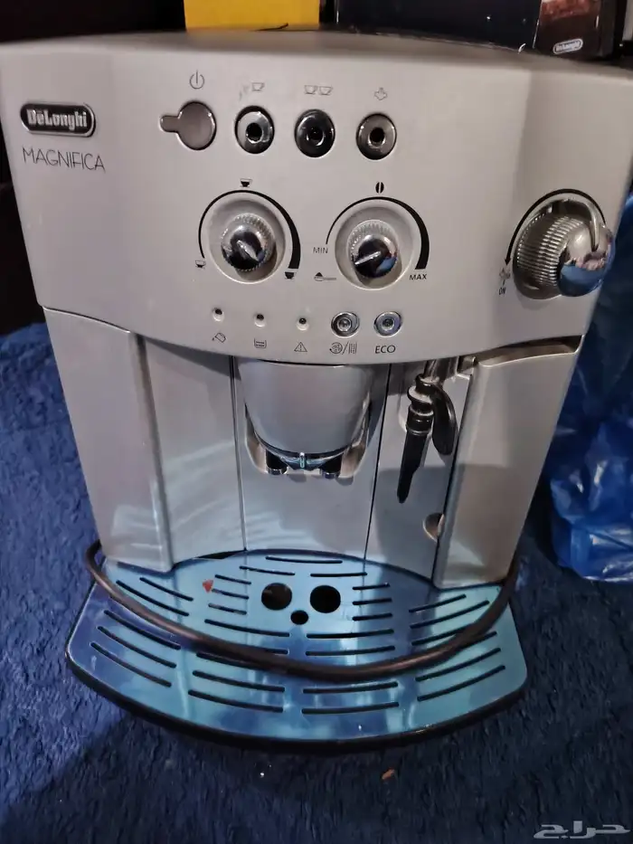 مكينه قهوة ديلونجي 3