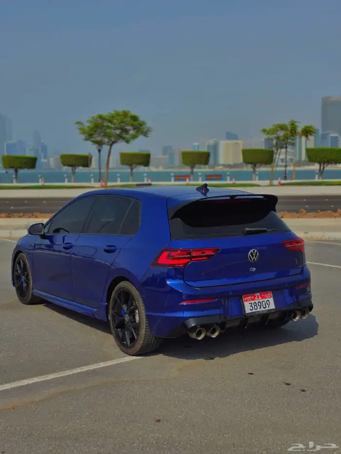 2023 Volkswagen Golf R 2