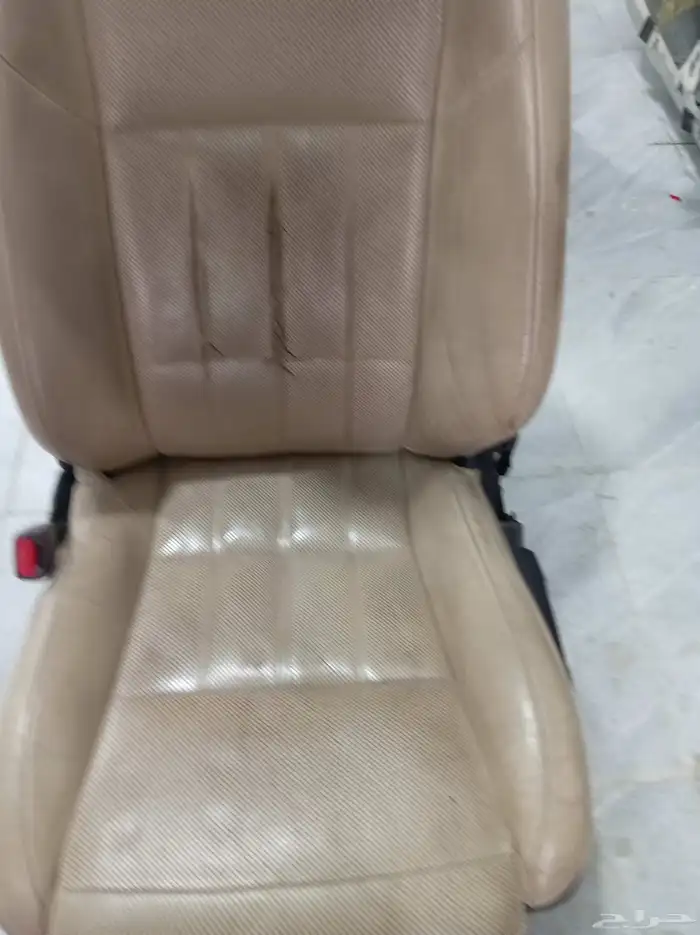 تنجيد جلد الاماني فك القديم وتركيب جلد الاماني درجة اولى 2