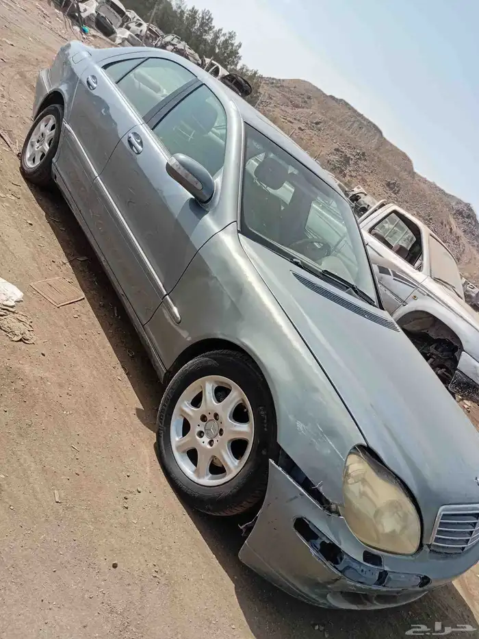 قطع غيار تشليح مرسيدس فياقرا S350 موديل 2005 1