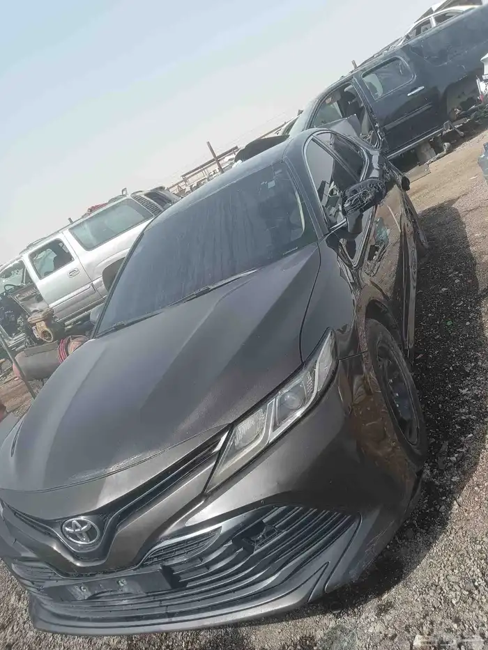 تشليح كامري استاندر الون بني بنزين لبيع قطع غيار فقط 5