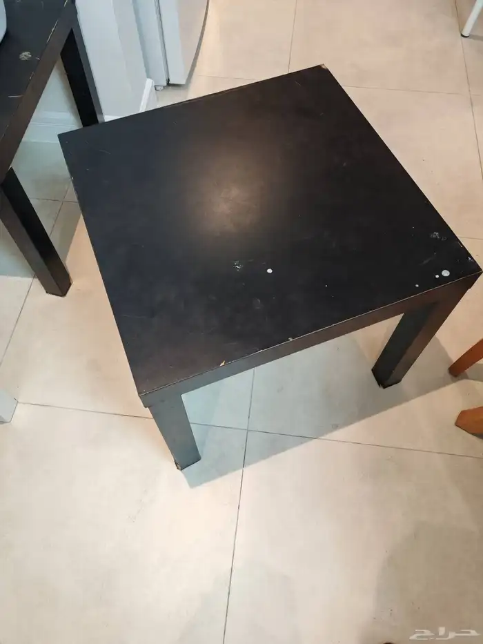 سرير من ايكيا بالمرتبه بحاله جيده و 3 طاولات صغيره و جهاز ري 7