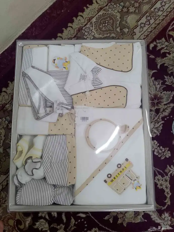 اطقم مواليد جديده لم تستخدم ونضيفه. 2