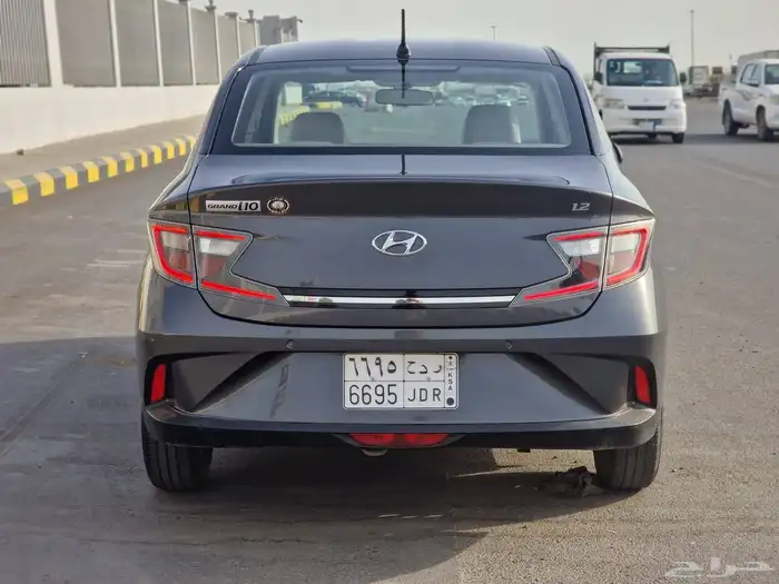 هيونداي i10 موديل 2022 4