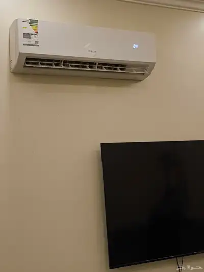 للبيع مكيف سبلت ومطبخ وفرن غاز 0