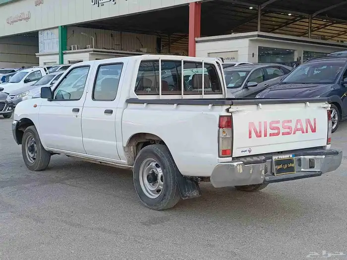 نيسان ددسن بكب غمارتين موديل 2015 5