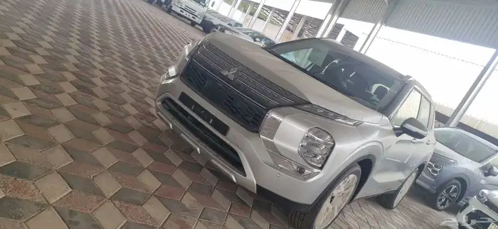 ميتسوبيشي اوتلاندر 2025 نص فل 2