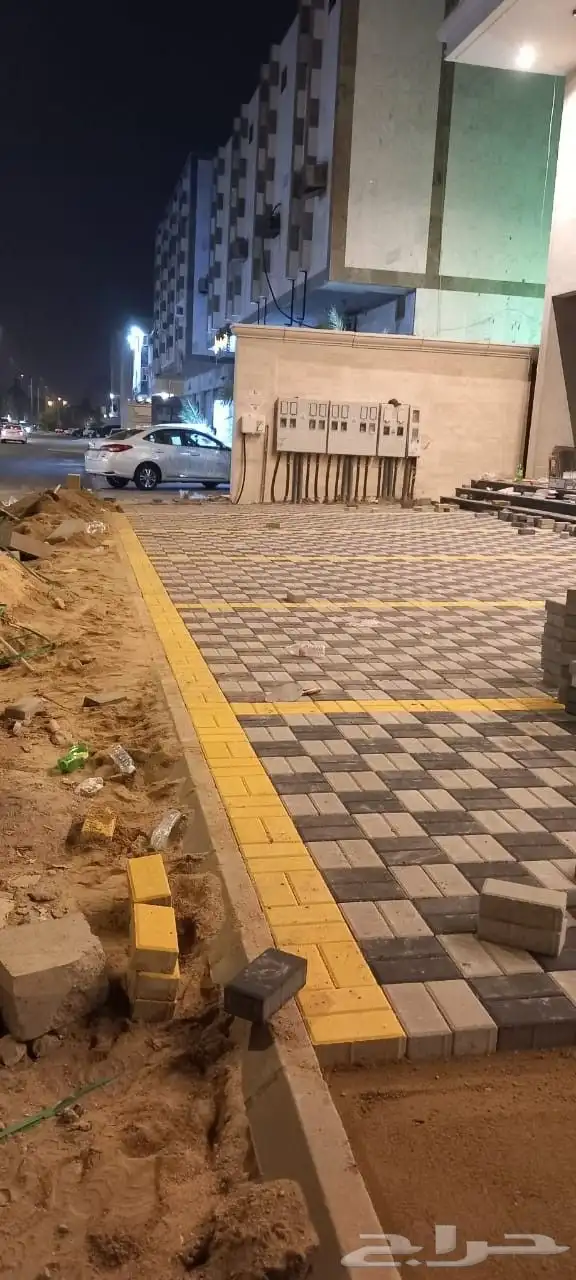 تركيب بلاط انترلوك بندوره معلم باكستاني 0