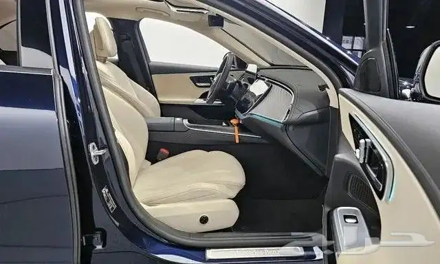 مرسيدس-بنز E200 2024 استيراد من كوريا - معرض العصيمي 6