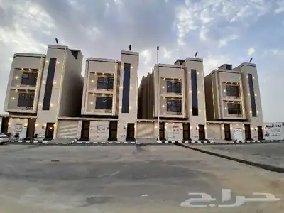 للبيع شقه دور ارضي حوش ومدخل سياره تشطيب VIP حي الضيافه 1