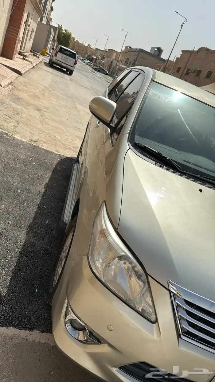 اينوفا 2015 مكنه فل قير اتوماتيك فل الفل والحمد لله مكيف ب 3