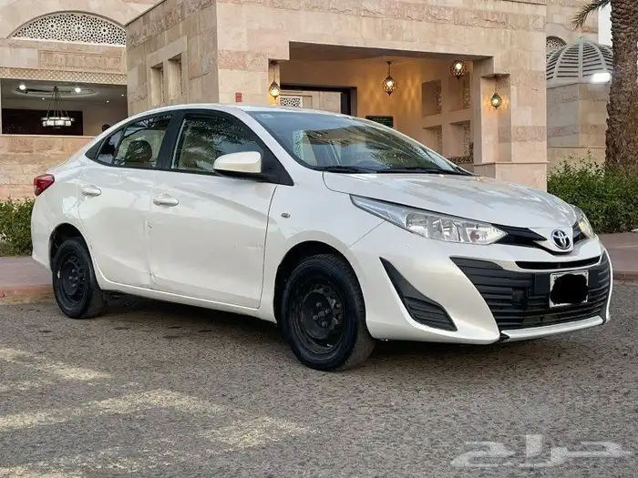 تويوتا يارس 2019 1