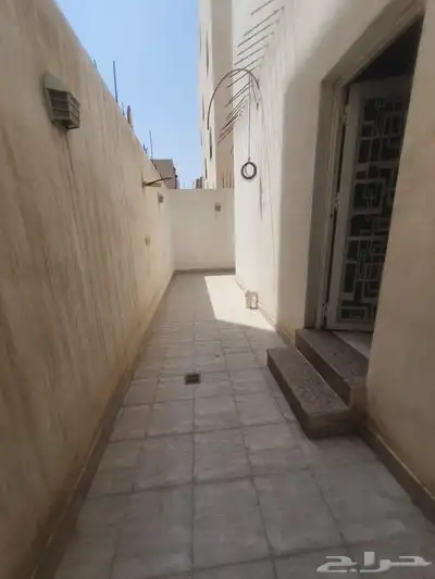 للايجار شقه ارضيه حي النور عوائل بالدمام 3 غرف مطلوب 17 ألف 5