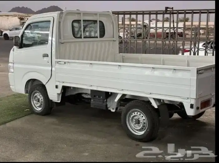 سوزوكي كاري 2025 2