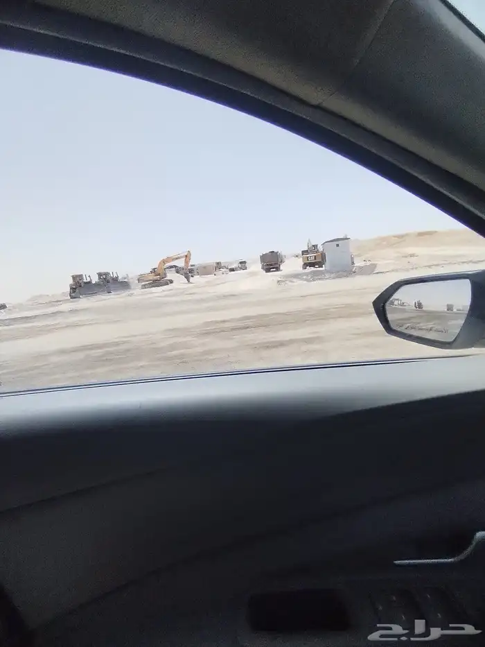 اللي عنده سيارة قديمة مايبيها لوجه الله محتاجها للضرورة 0