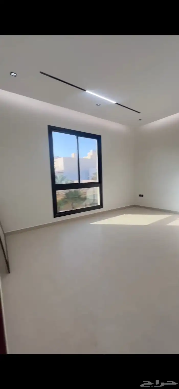ادوار للبيع بحي الروضه 19