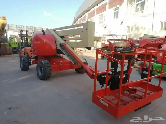 إيجار مان لفت سيزر لفت رافعة شوكية تلي هندر بوم تراك 4