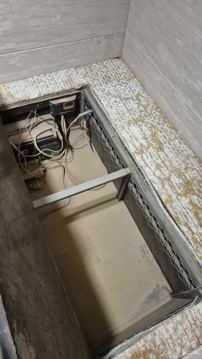 مقطورة سحب كرفان صغير صناعة محليه له 10