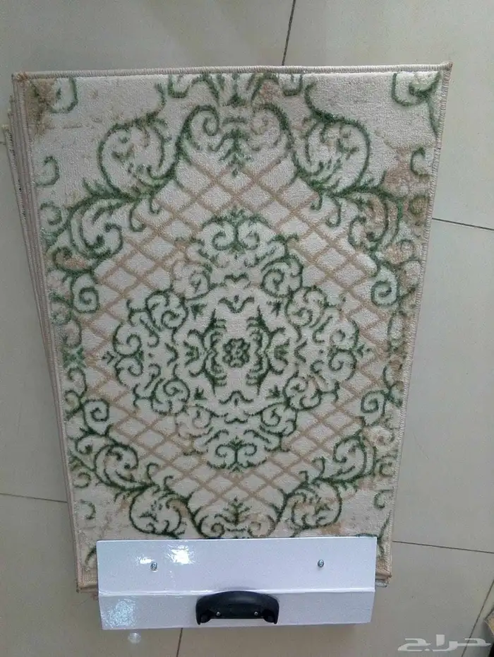 مفروشات موكيت جديد وسجاد تركي وفنيل علي شكل 8