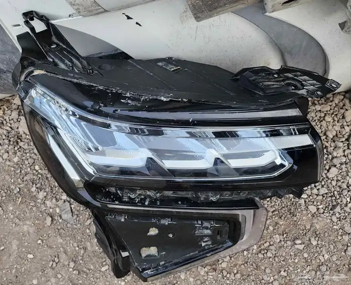 شمعه يمين تاهو 2021-2024 2