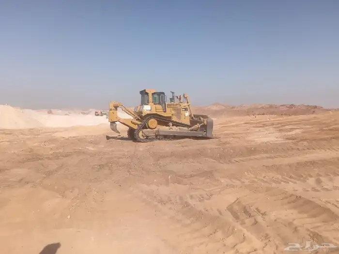 تأجير المعدات الثقيله والخفيفه بجميع انواعها 0