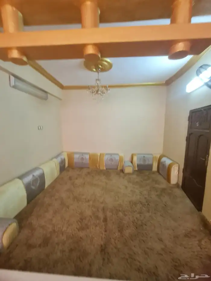 مساند مع تكايات مع الفرش 2