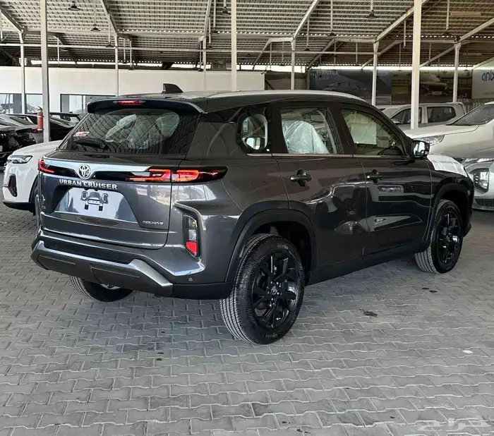 تويوتا أوربان كروزر جى ال أكس 2025 - urban cruiser GLX 7