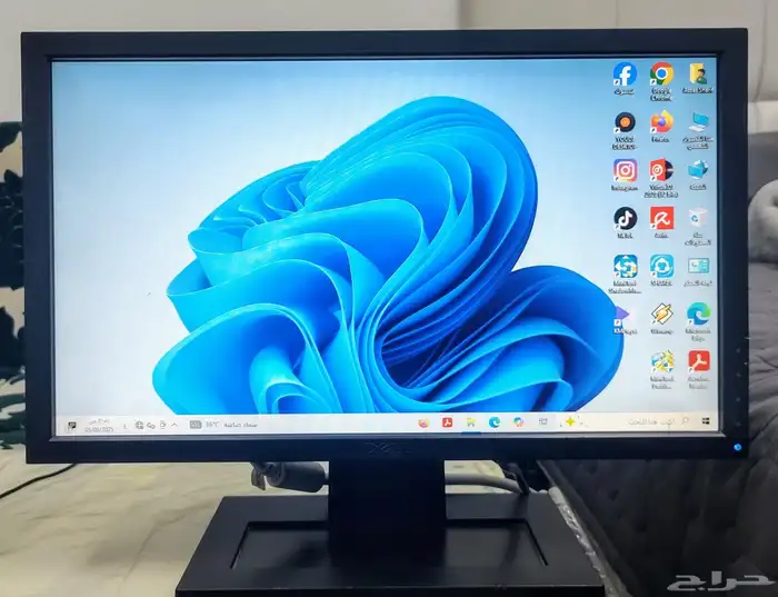 شاشة كمبيوتر دل DELL اصليه 0