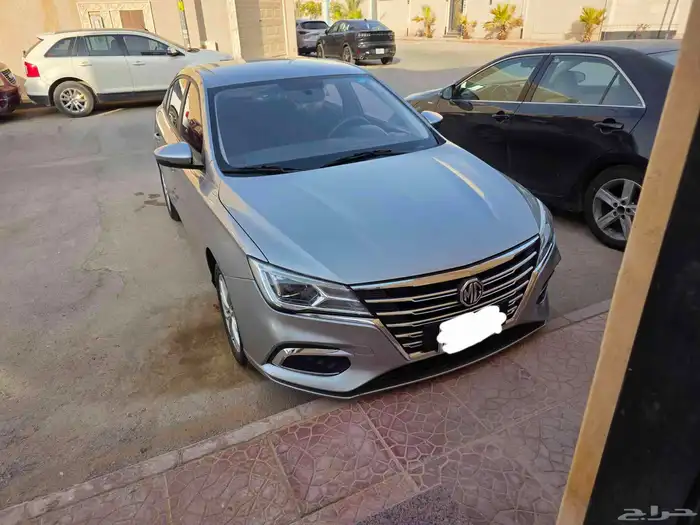 ام جي 5 ستاندر 9