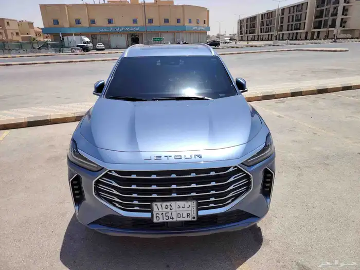 سيارة جيتور للايجار الشهري 3