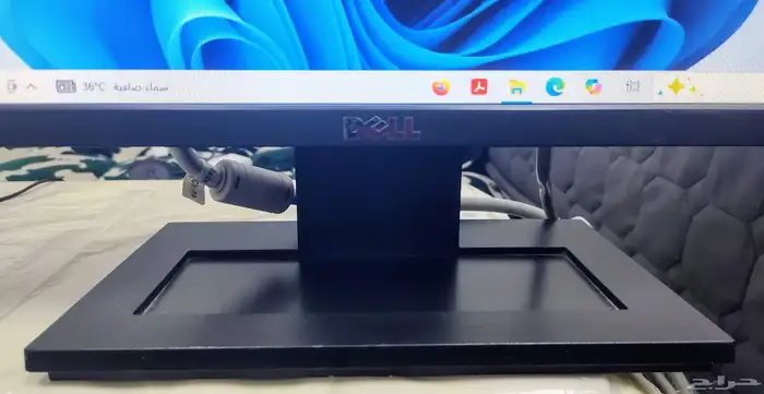 شاشة كمبيوتر دل DELL اصليه 3