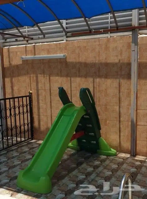 استراحة للبيع حي الدفاع 5